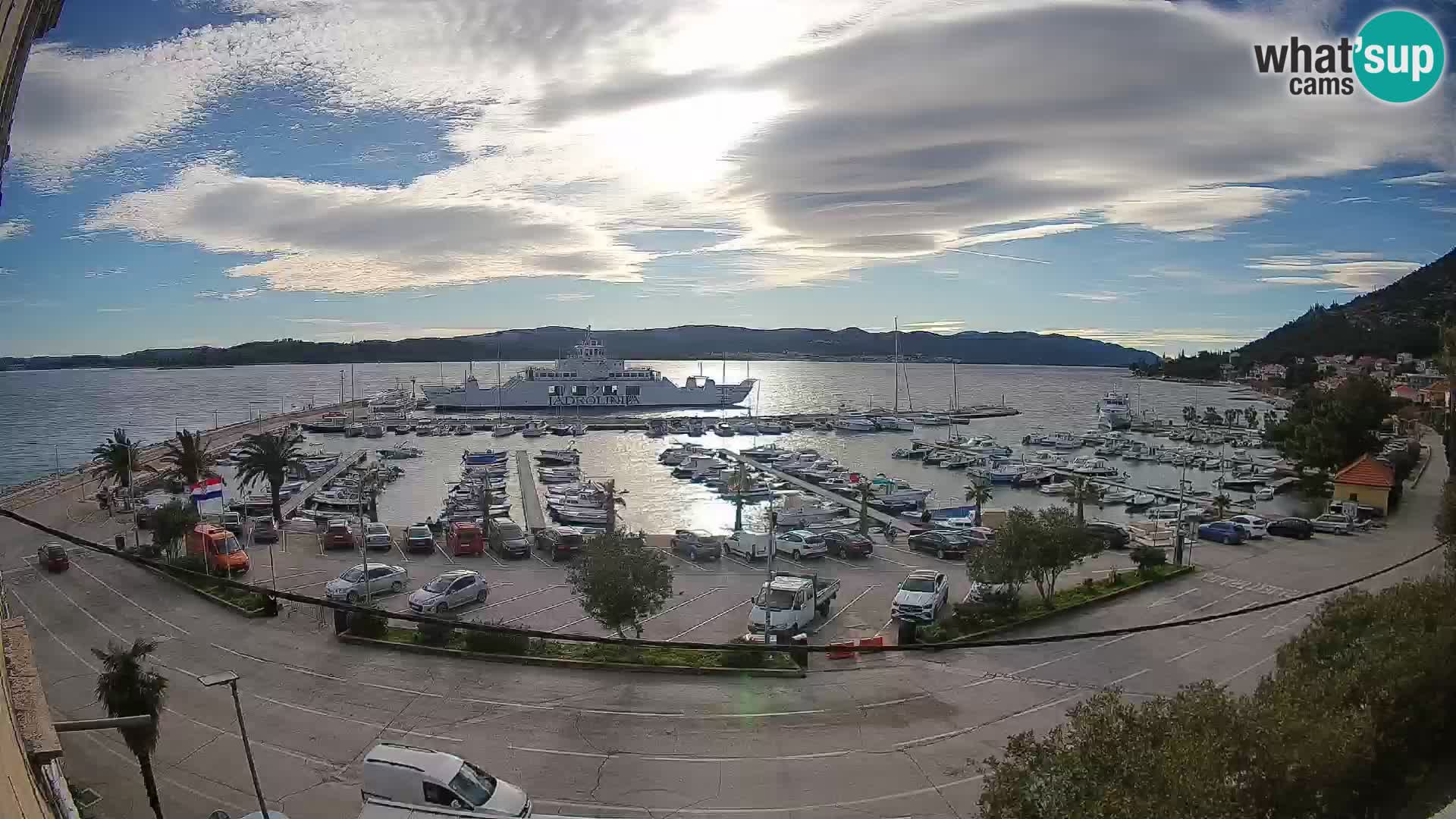 Web kamera Orebić Riva – Trajekt za Korčulu uživo