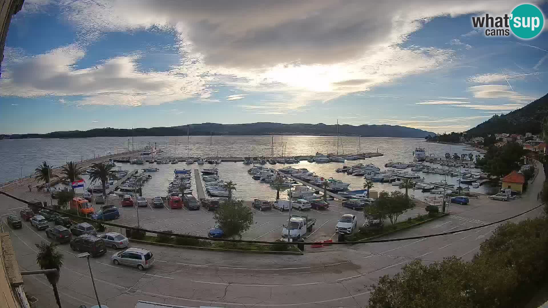 Web kamera Orebić Riva – Trajekt za Korčulu uživo