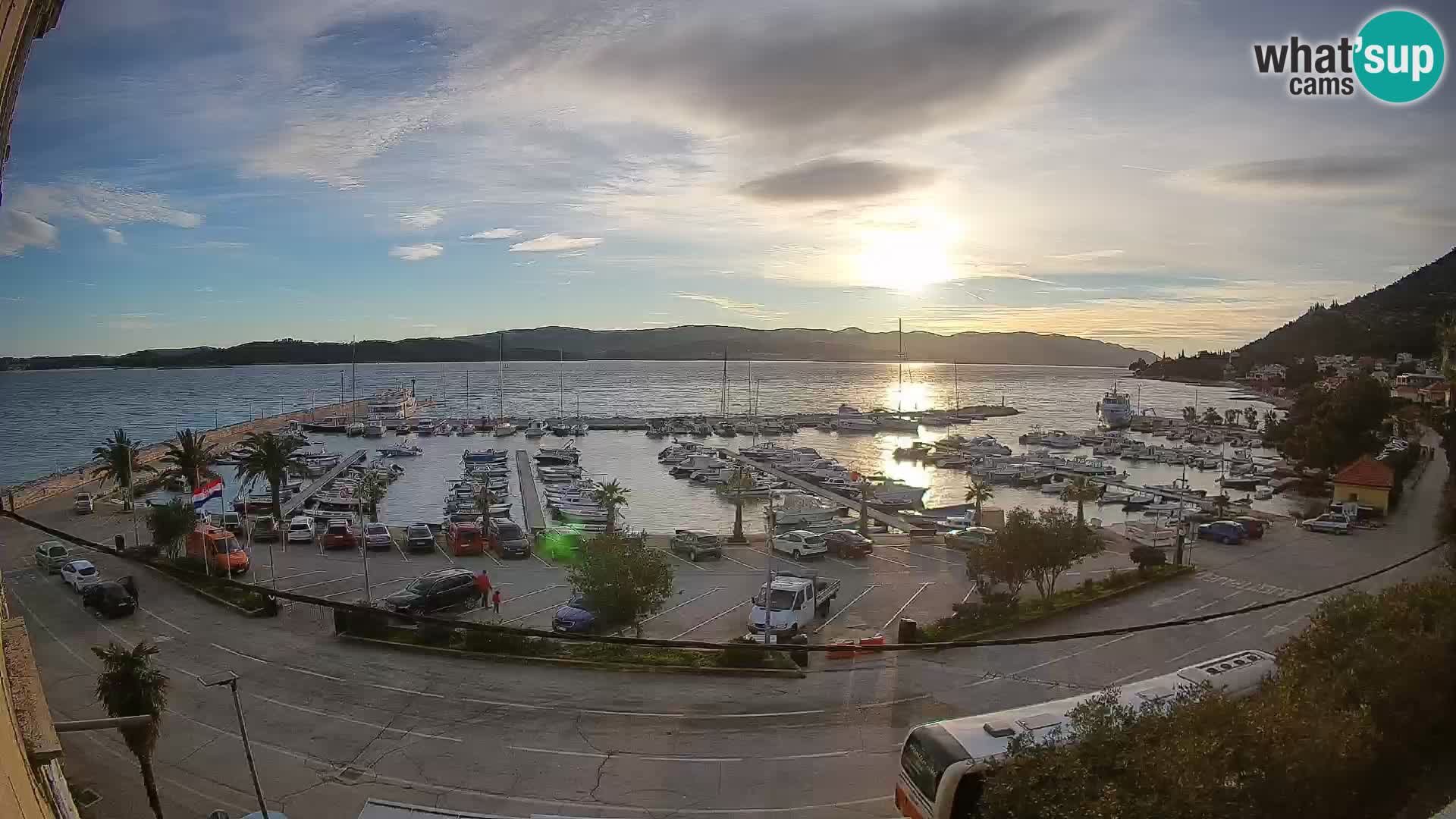 Web kamera Orebić Riva – Trajekt za Korčulu uživo
