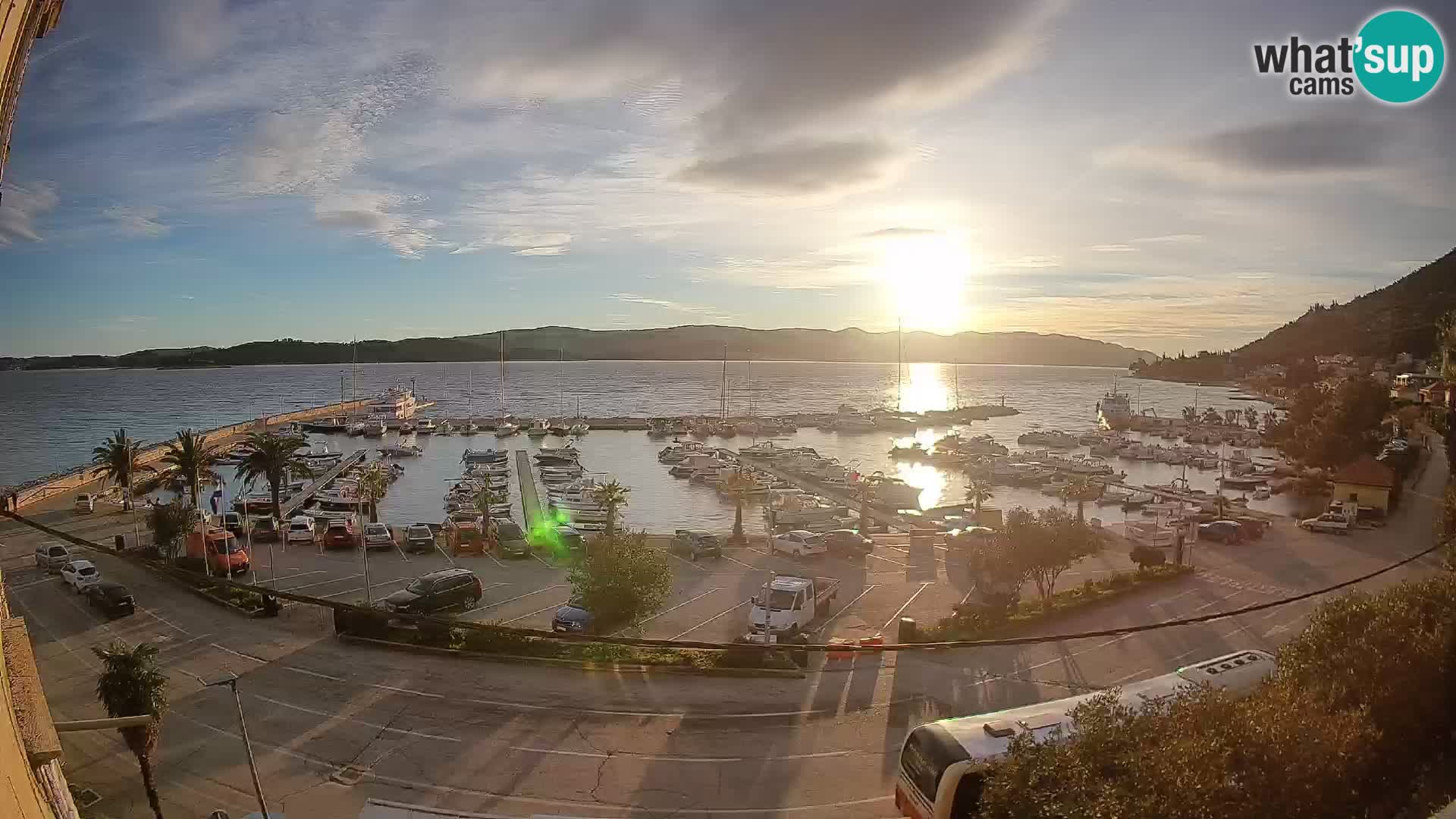 Web kamera Orebić Riva – Trajekt za Korčulu uživo