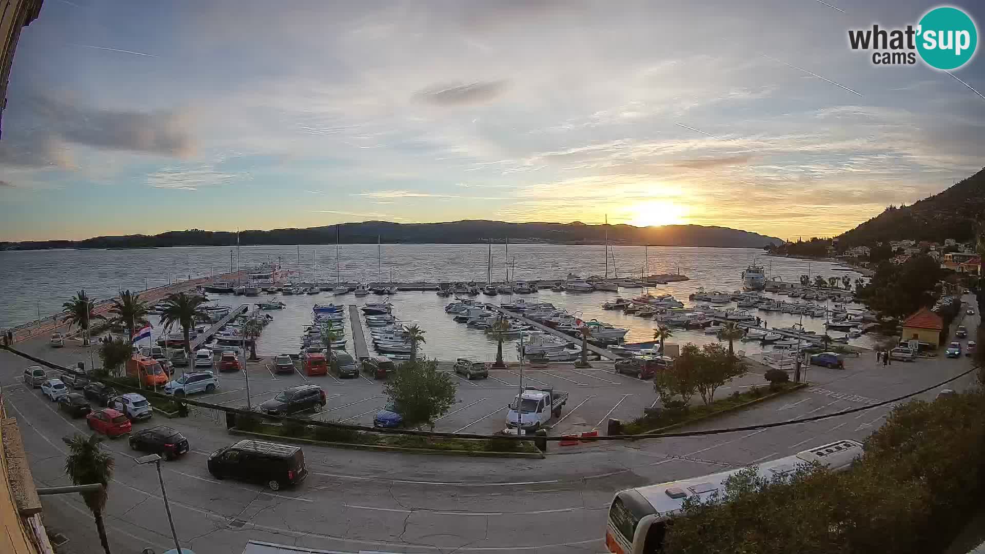 Web kamera Orebić Riva – Trajekt za Korčulu uživo