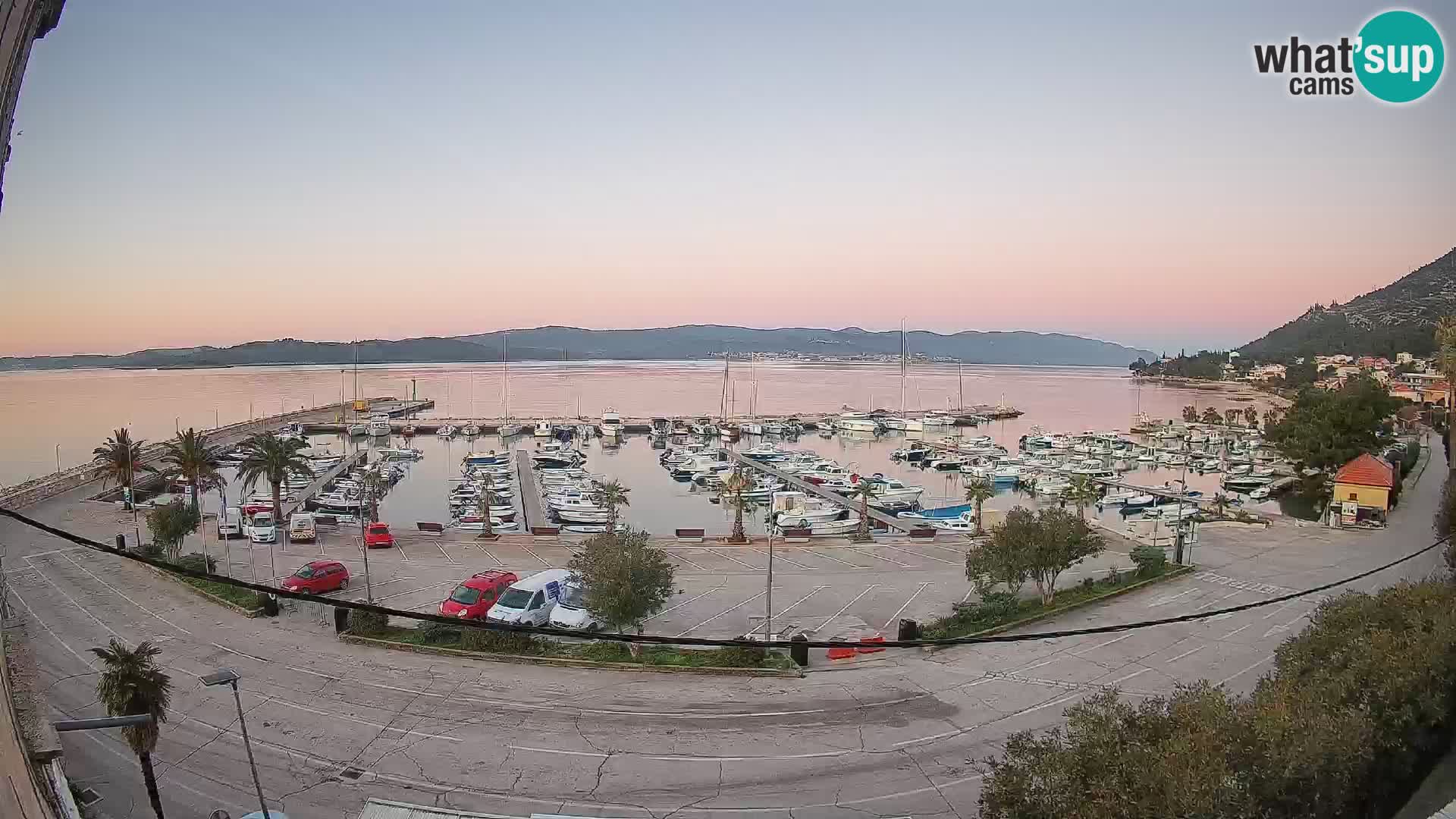 Web kamera Orebić Riva – Trajekt za Korčulu uživo