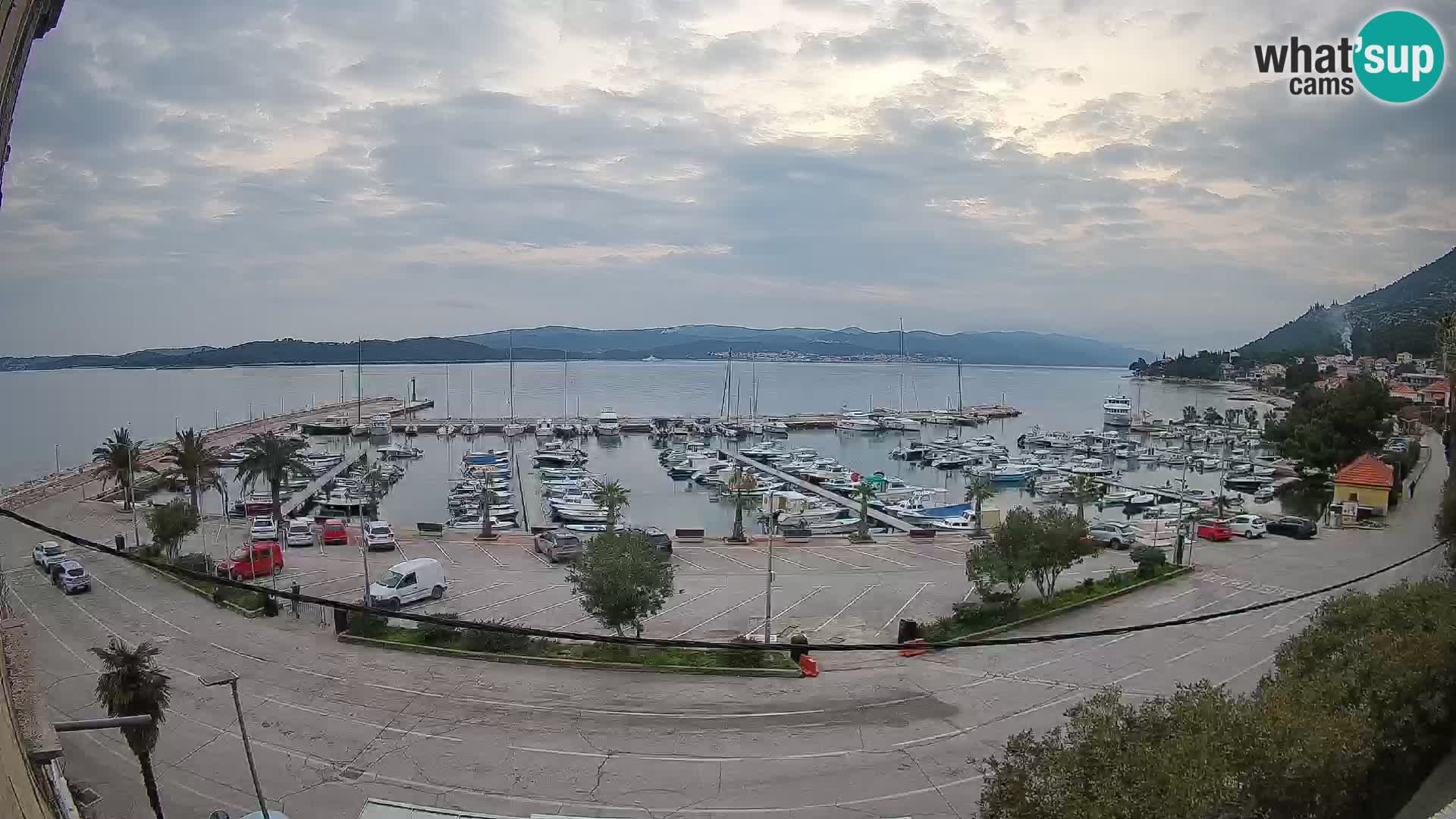 Web kamera Orebić Riva – Trajekt za Korčulu uživo