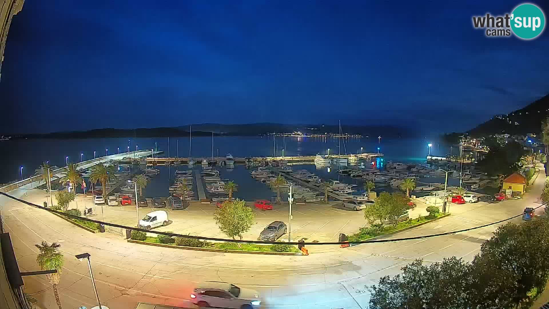 Web kamera Orebić Riva – Trajekt za Korčulu uživo