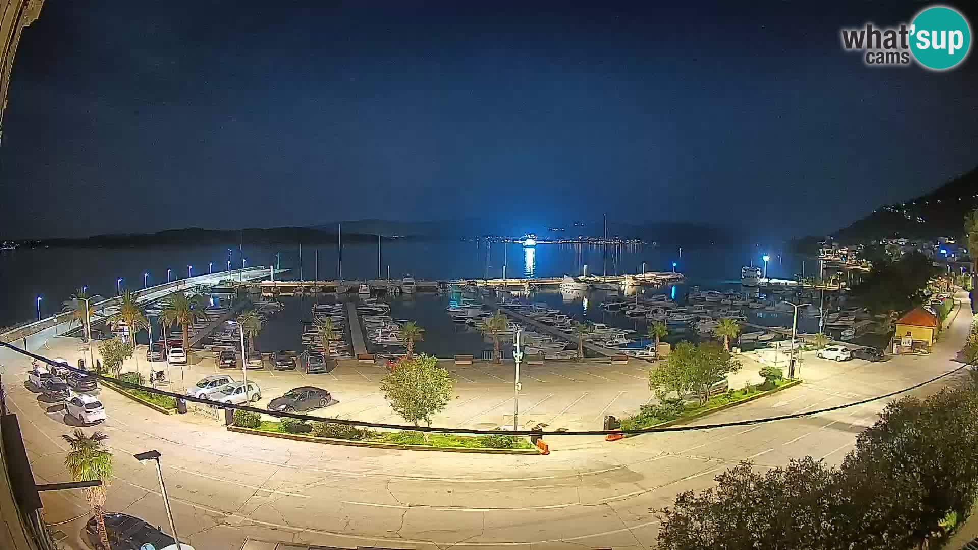 Web kamera Orebić Riva – Trajekt za Korčulu uživo