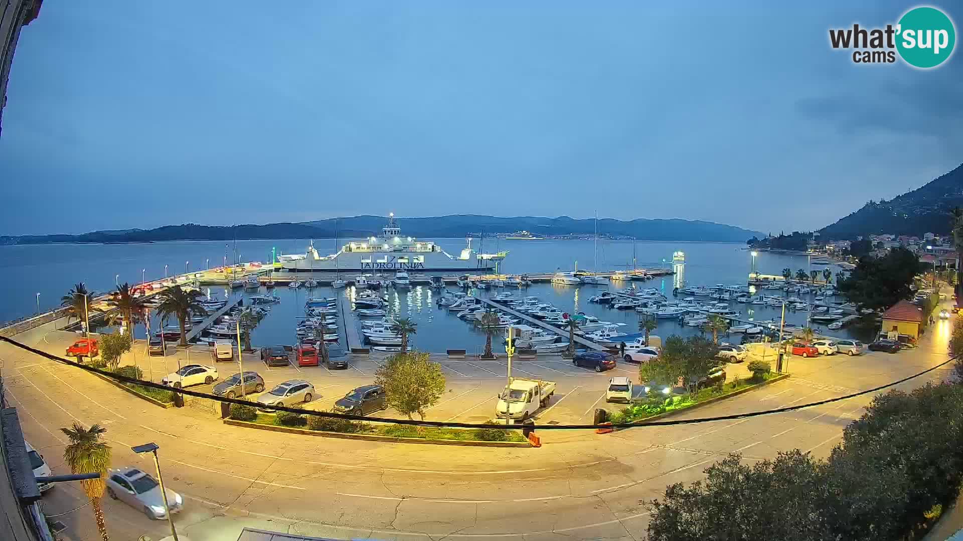 Web kamera Orebić Riva – Trajekt za Korčulu uživo