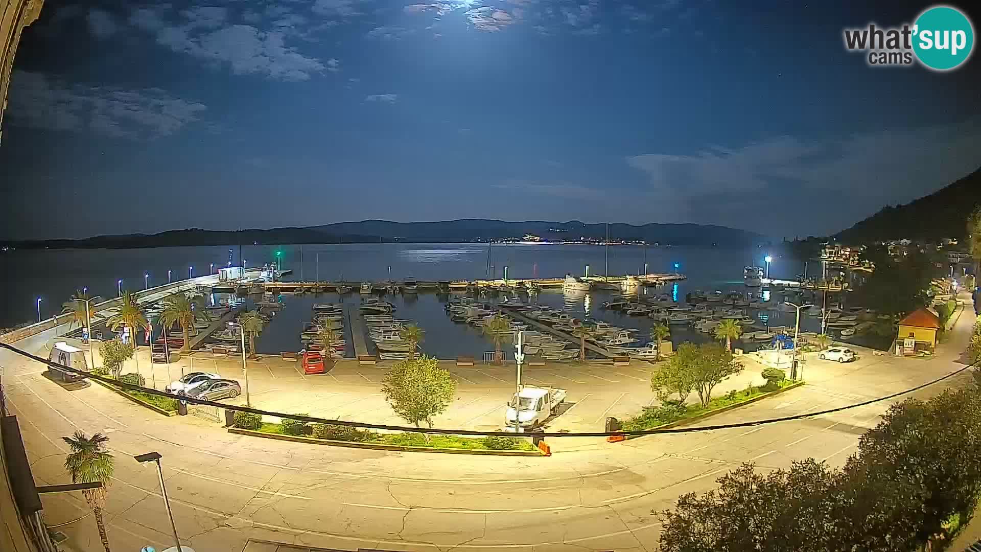 Web kamera Orebić Riva – Trajekt za Korčulu uživo