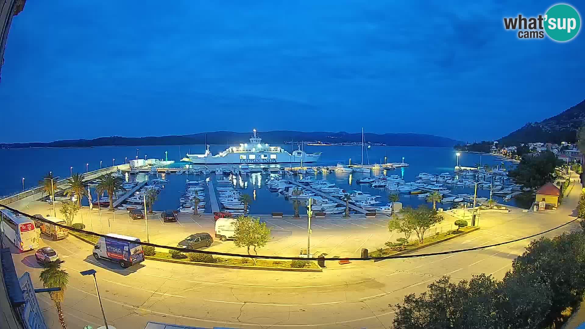 Web kamera Orebić Riva – Trajekt za Korčulu uživo