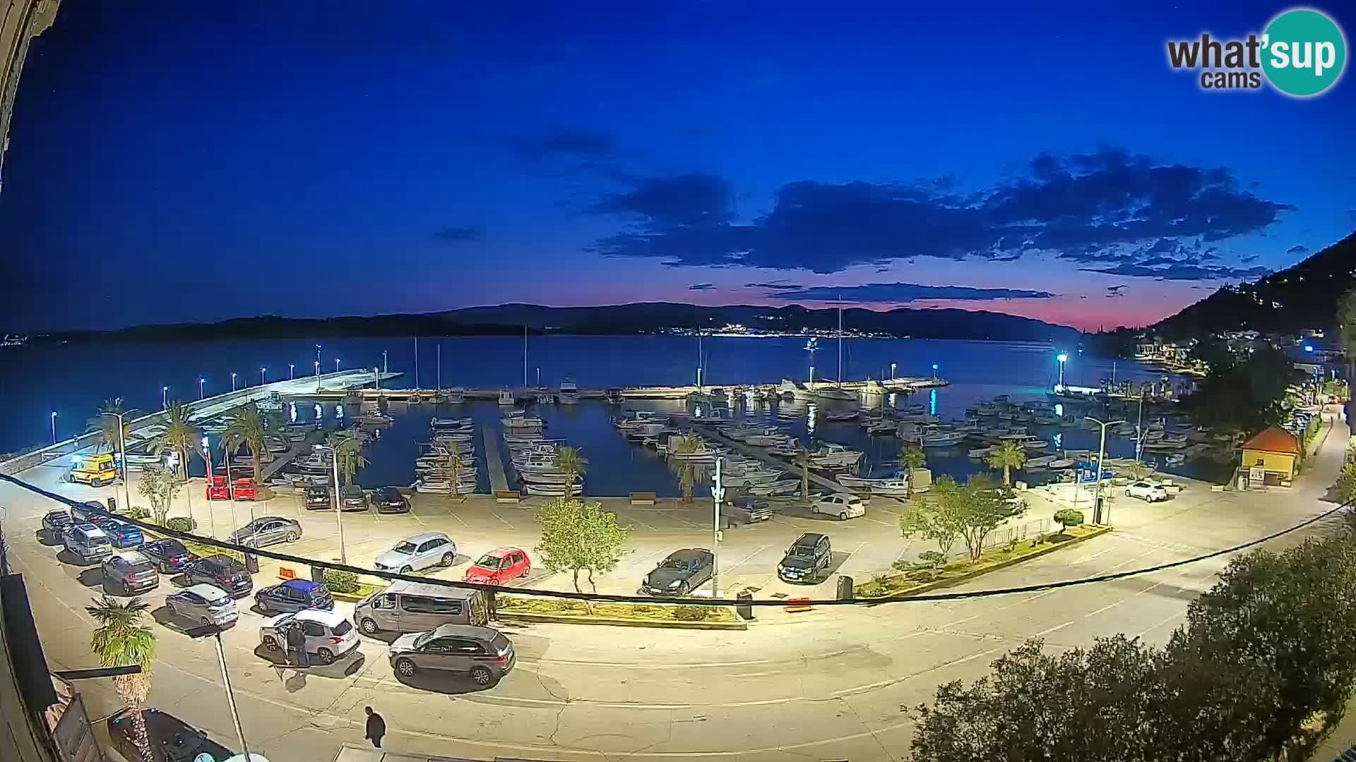 Web kamera Orebić Riva – Trajekt za Korčulu uživo