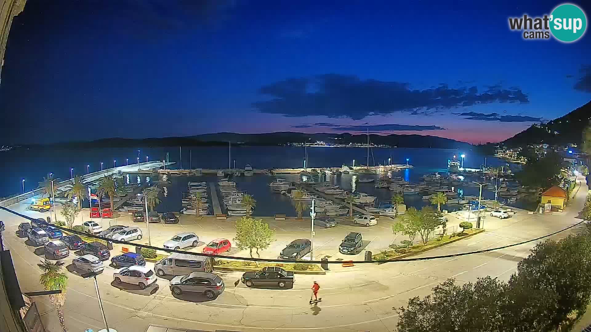 Web kamera Orebić Riva – Trajekt za Korčulu uživo