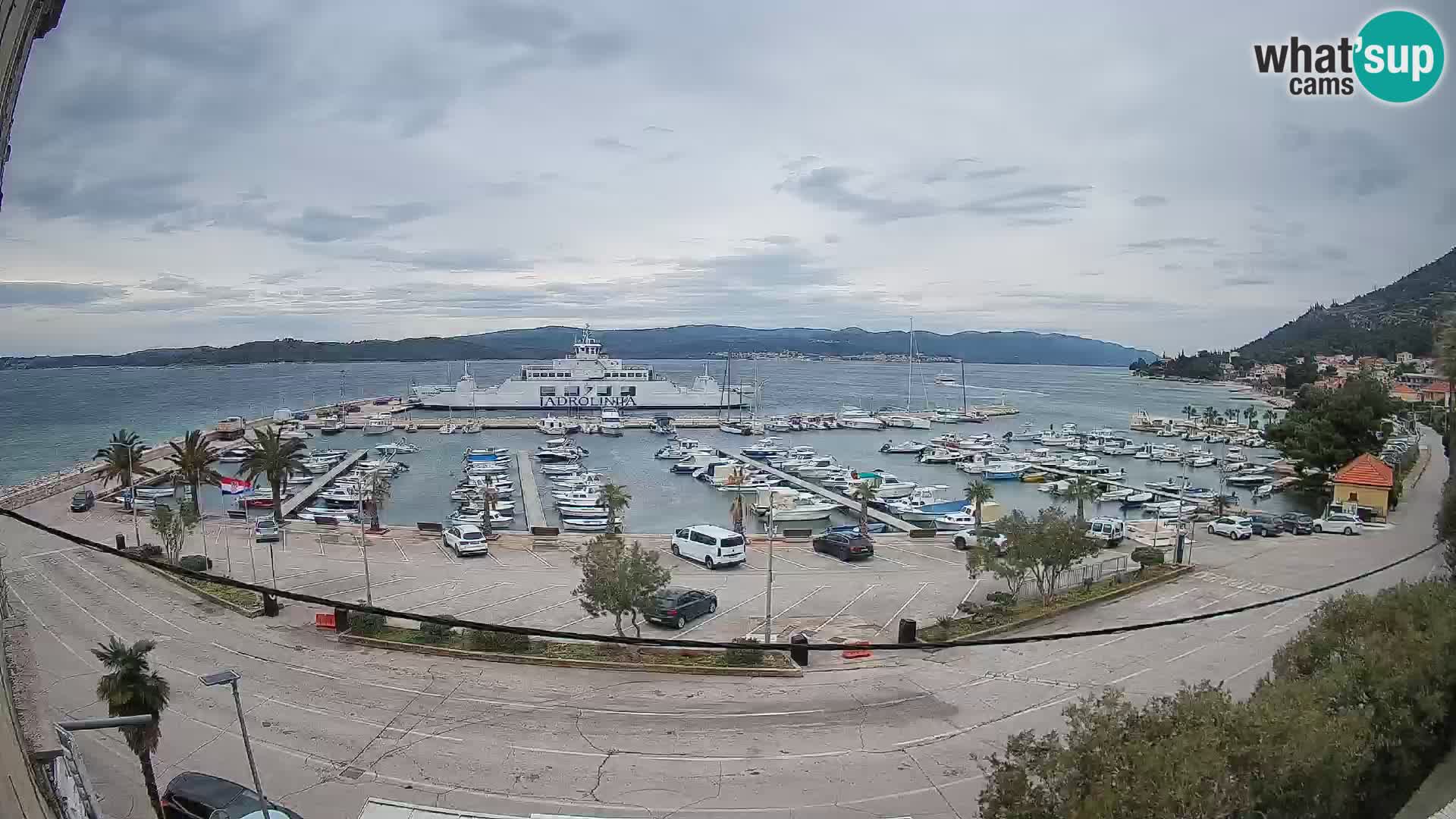 Web kamera Orebić Riva – Trajekt za Korčulu uživo