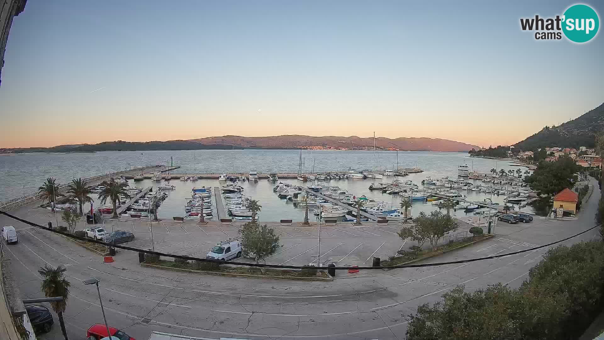 Web kamera Orebić Riva – Trajekt za Korčulu uživo