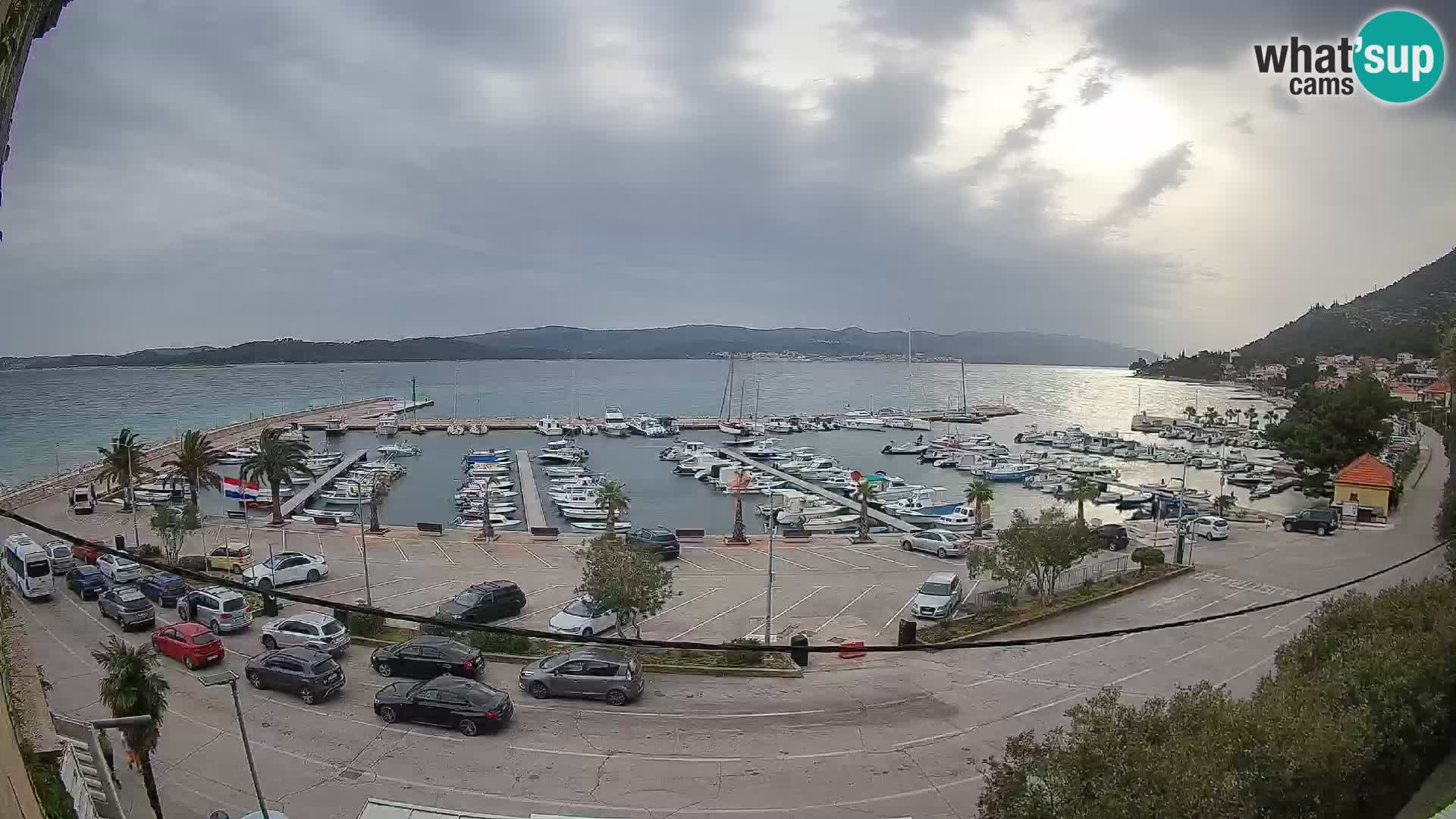 Web kamera Orebić Riva – Trajekt za Korčulu uživo