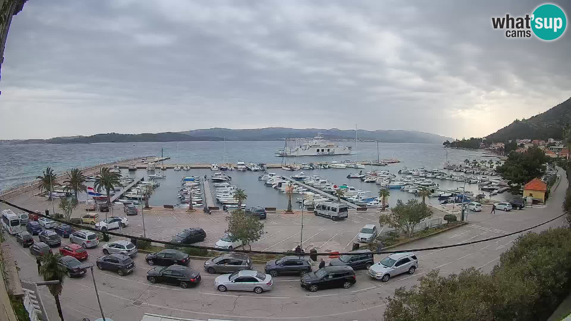 Web kamera Orebić Riva – Trajekt za Korčulu uživo