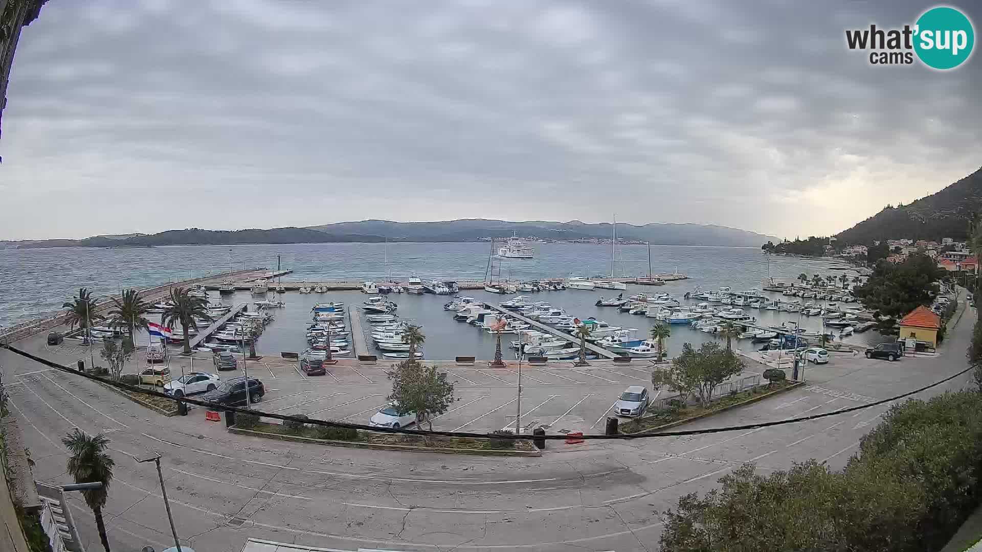 Web kamera Orebić Riva – Trajekt za Korčulu uživo