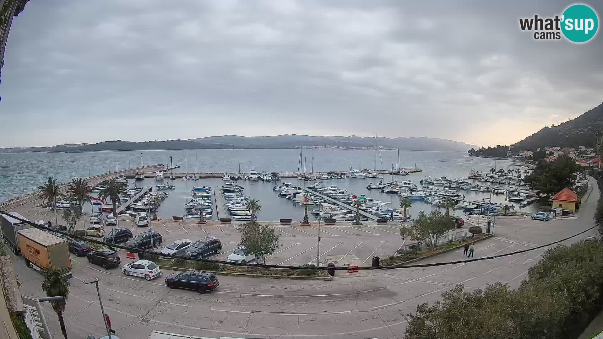 Web kamera Orebić Riva – Trajekt za Korčulu uživo