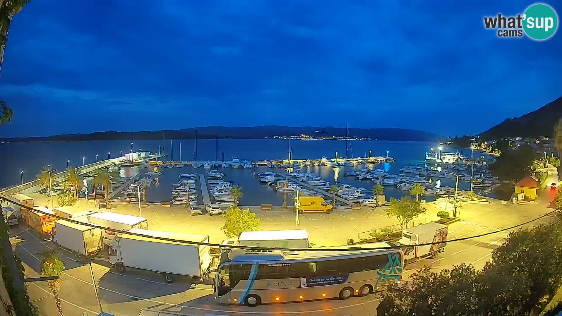 Web kamera Orebić Riva – Trajekt za Korčulu uživo