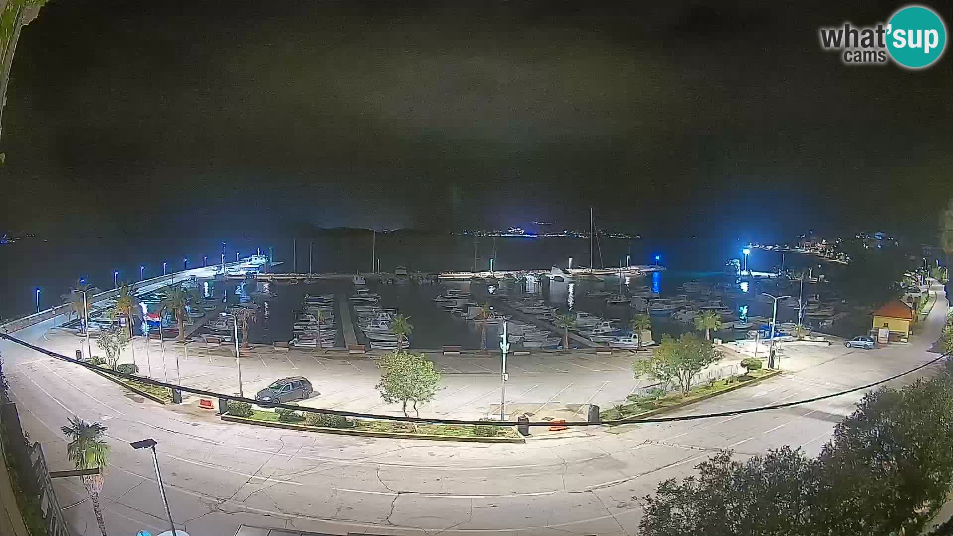 Web kamera Orebić Riva – Trajekt za Korčulu uživo