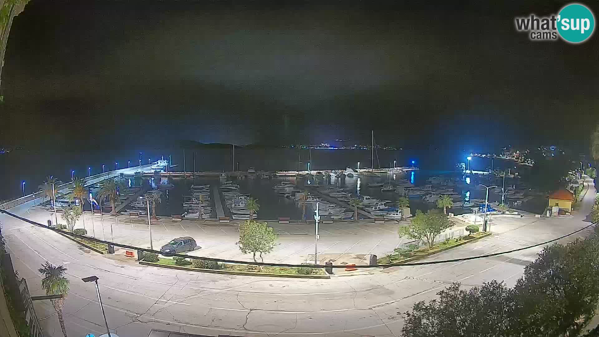 Web kamera Orebić Riva – Trajekt za Korčulu uživo