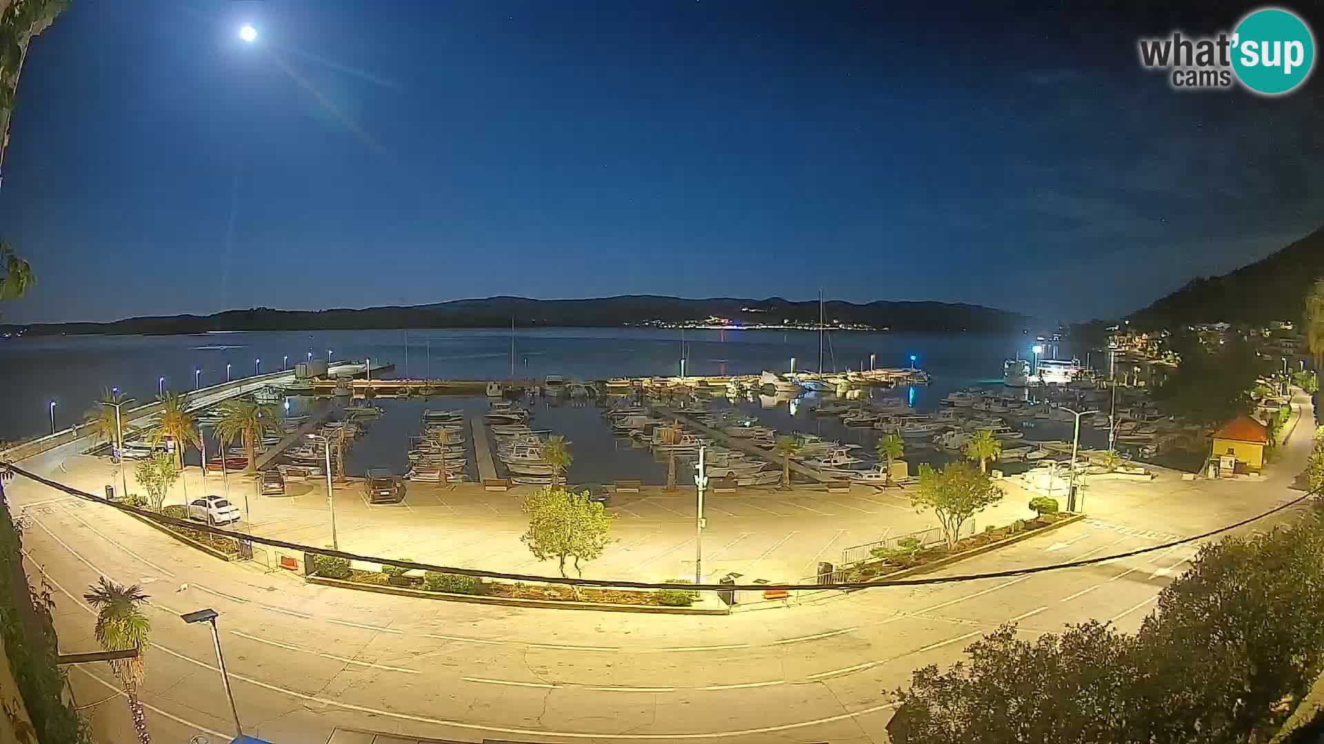 Web kamera Orebić Riva – Trajekt za Korčulu uživo