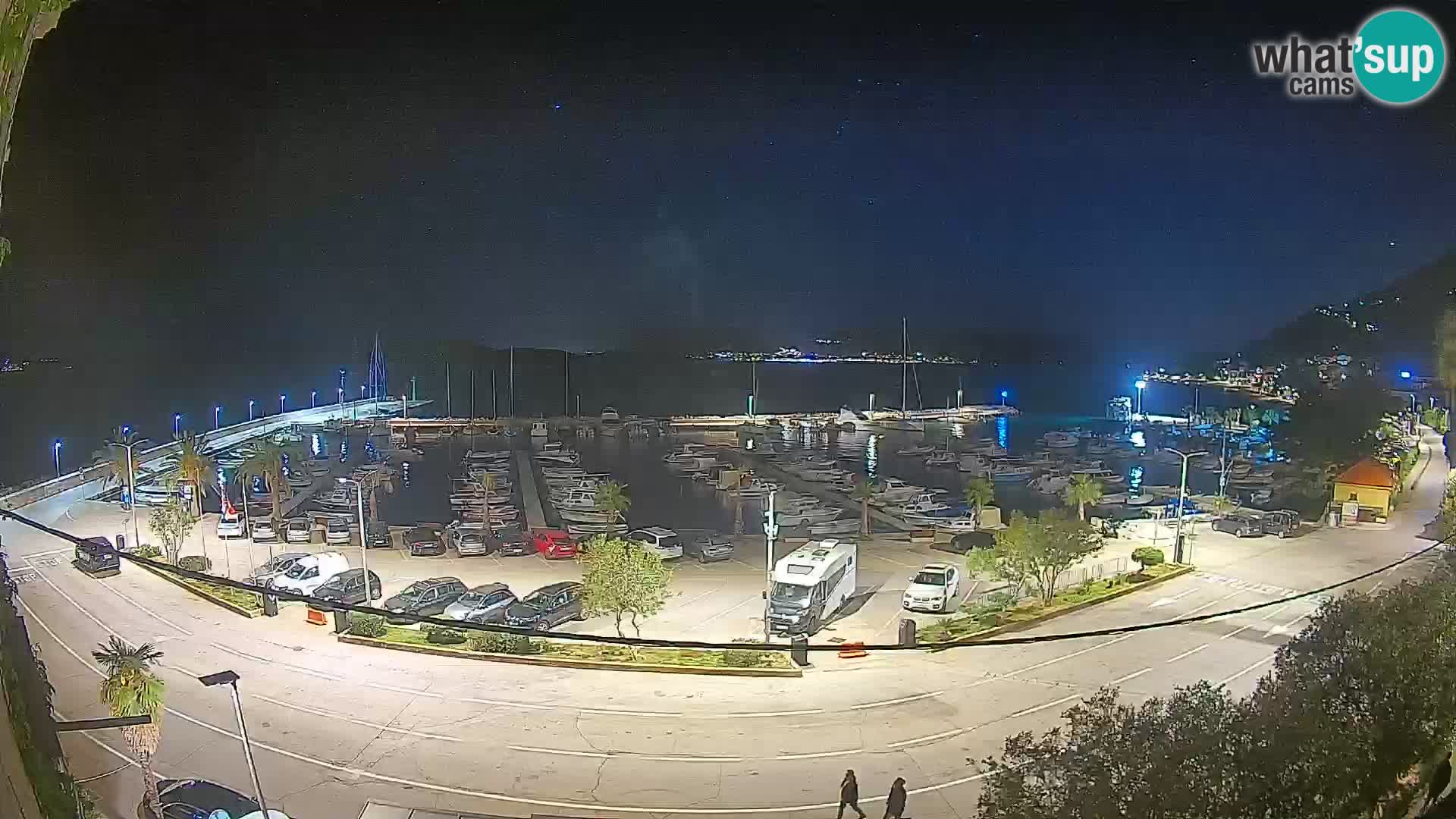 Web kamera Orebić Riva – Trajekt za Korčulu uživo