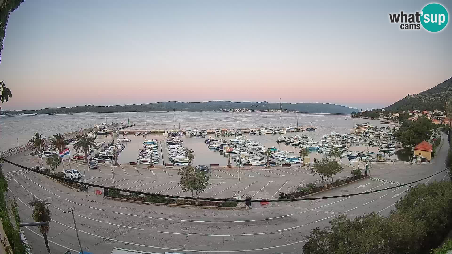 Web kamera Orebić Riva – Trajekt za Korčulu uživo