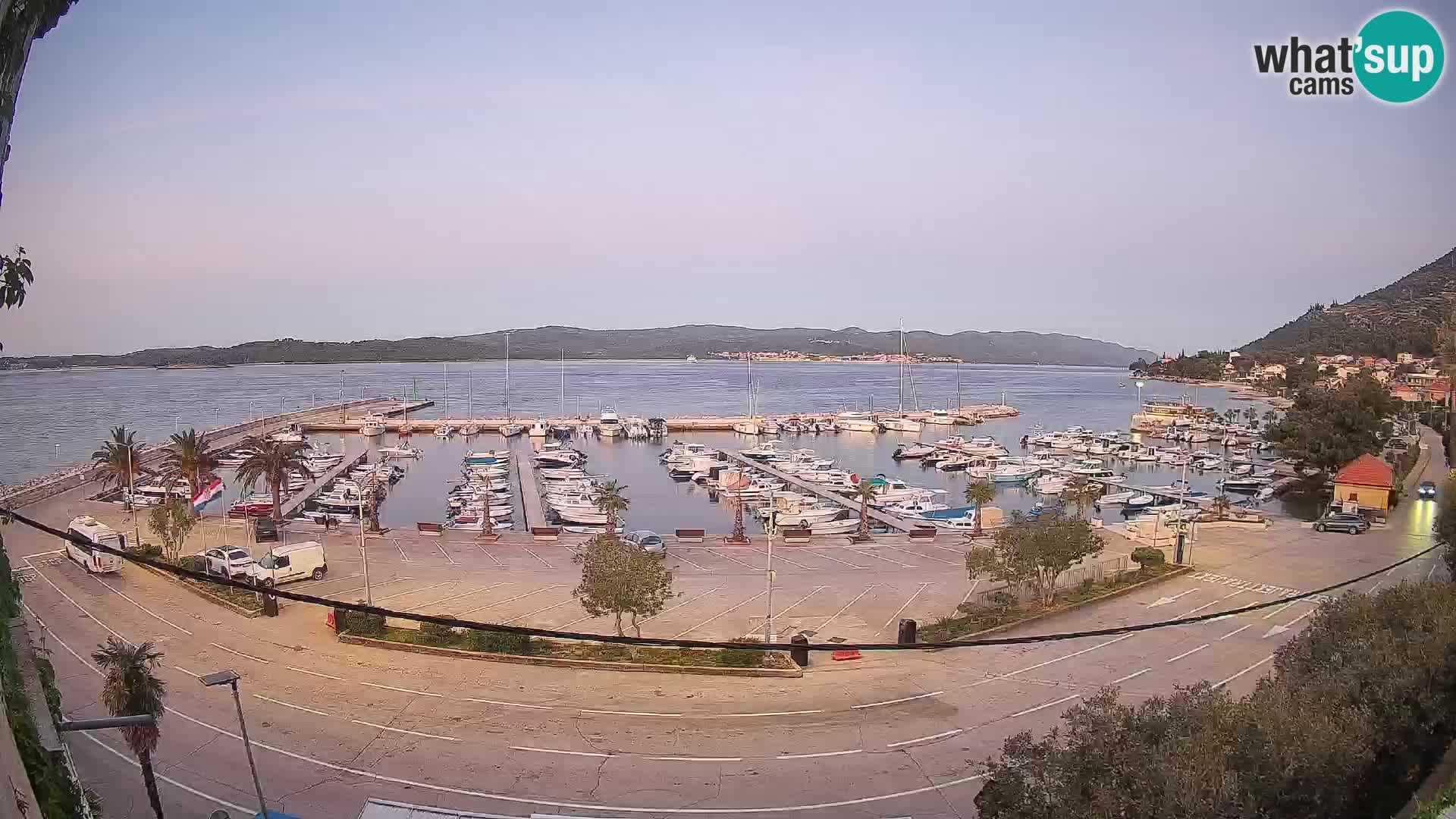 Web kamera Orebić Riva – Trajekt za Korčulu uživo