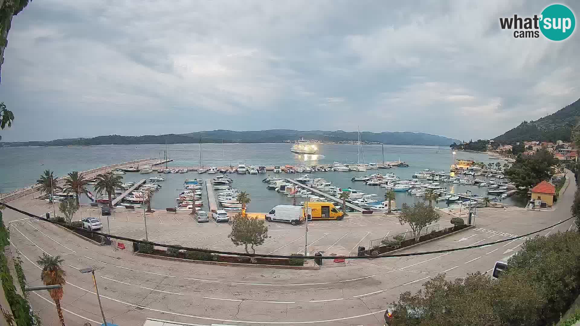 Spletna kamera Orebić Riva – Trajekt za Korčulo v živo