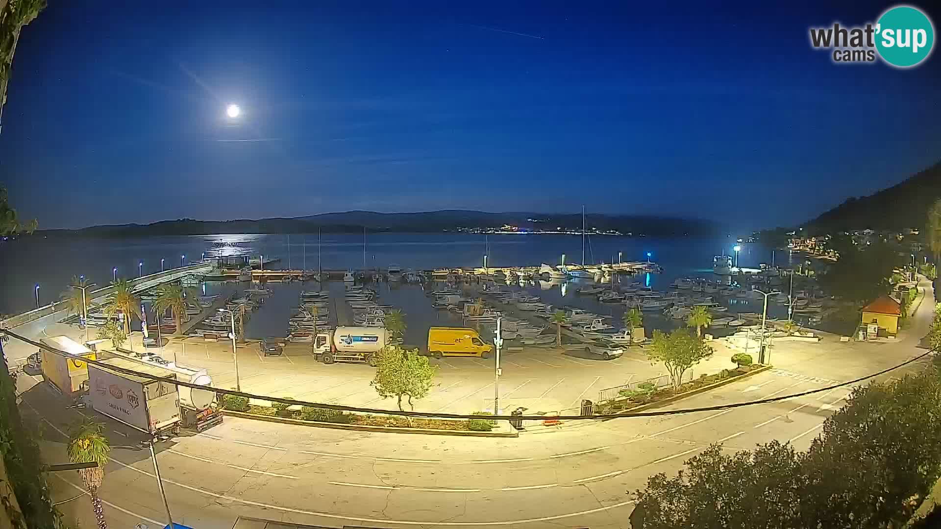 Web kamera Orebić Riva – Trajekt za Korčulu uživo