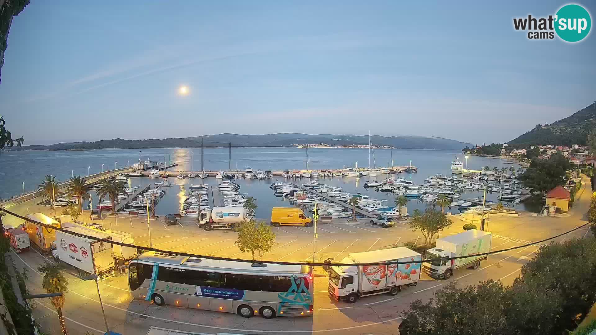 Spletna kamera Orebić Riva – Trajekt za Korčulo v živo