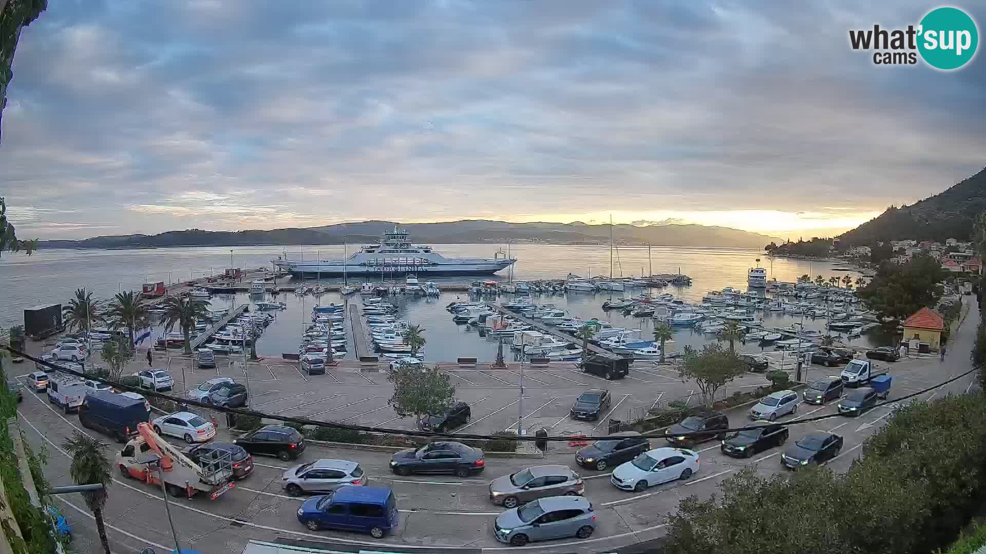 Spletna kamera Orebić Riva – Trajekt za Korčulo v živo