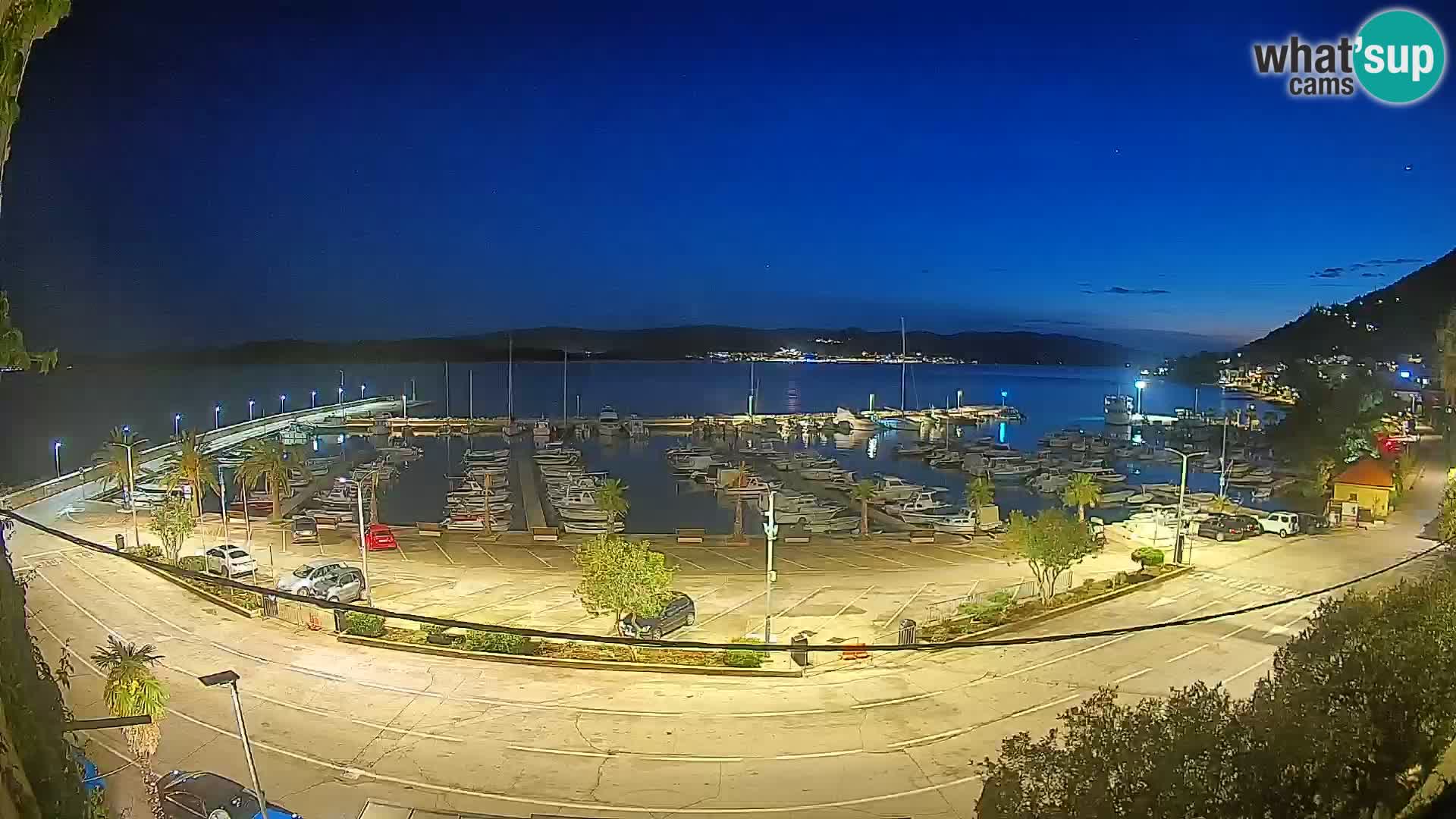 Web kamera Orebić Riva – Trajekt za Korčulu uživo