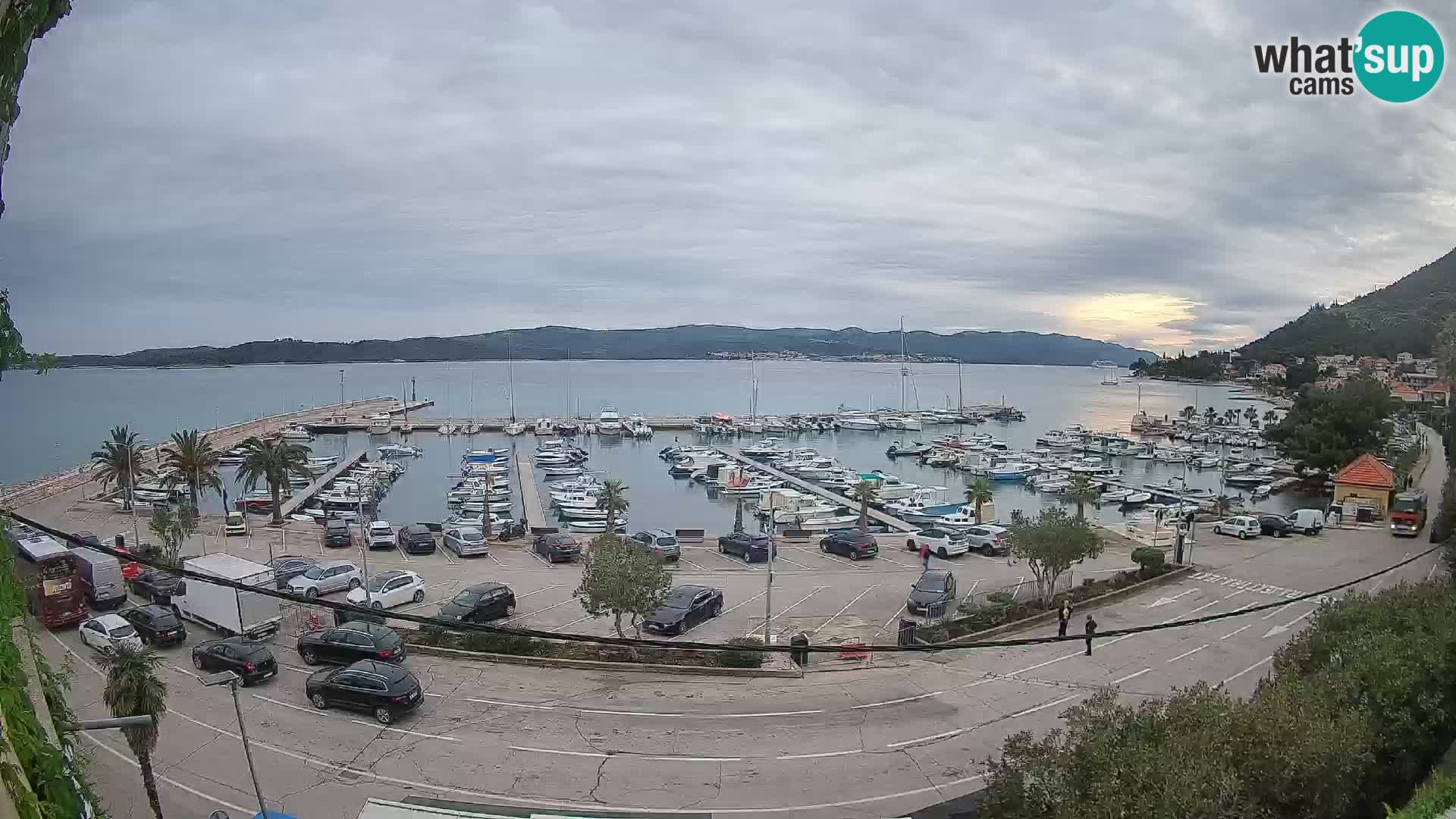 Webcam Orebić Riva – Ferry to Korčula Live