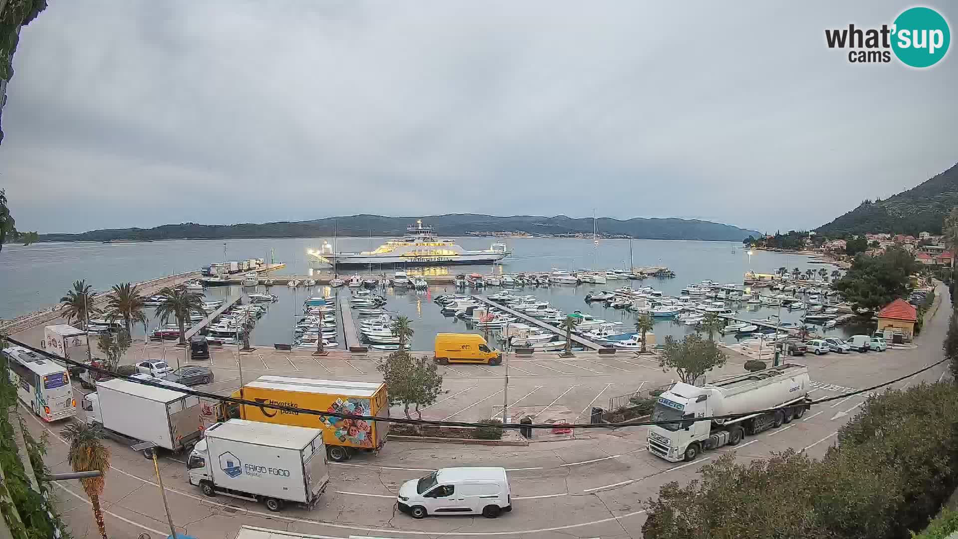 Webcam Orebić Riva – Ferry to Korčula Live