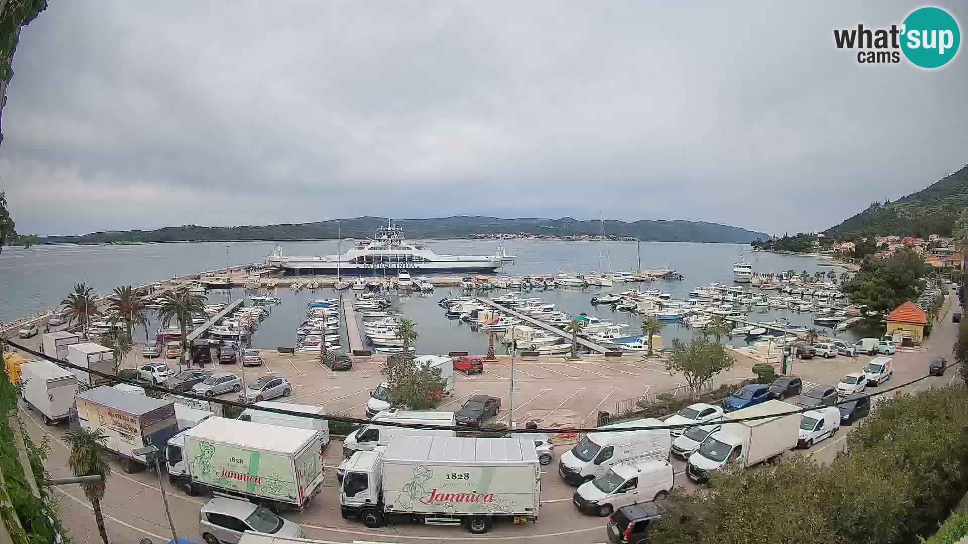 Web kamera Orebić Riva – Trajekt za Korčulu uživo
