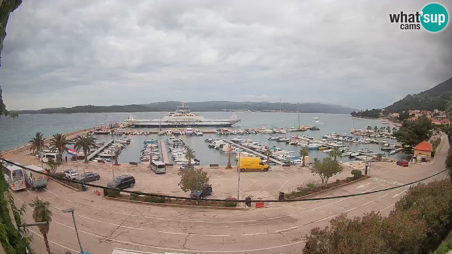 Web kamera Orebić Riva – Trajekt za Korčulu uživo