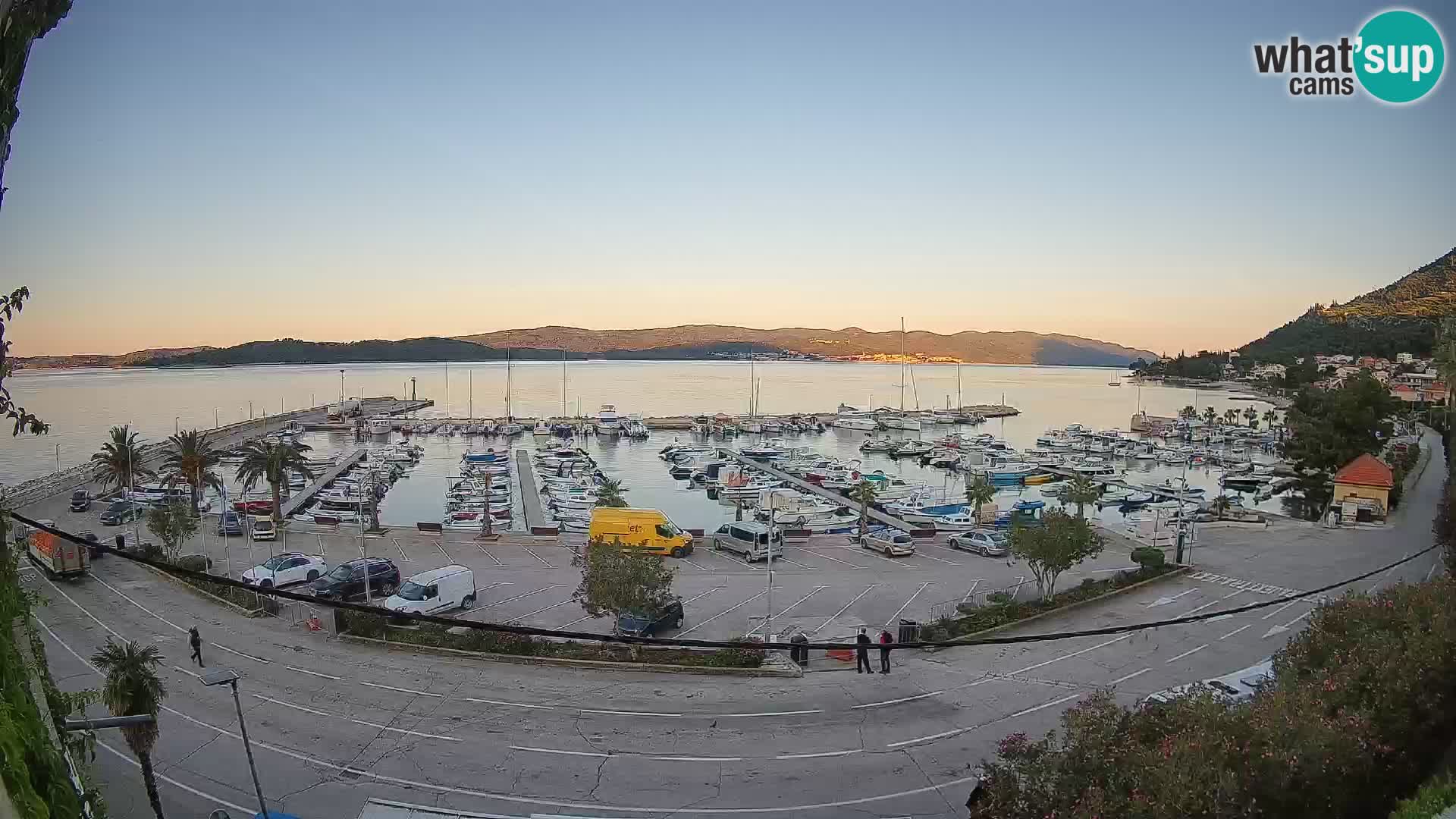 Web kamera Orebić Riva – Trajekt za Korčulu uživo
