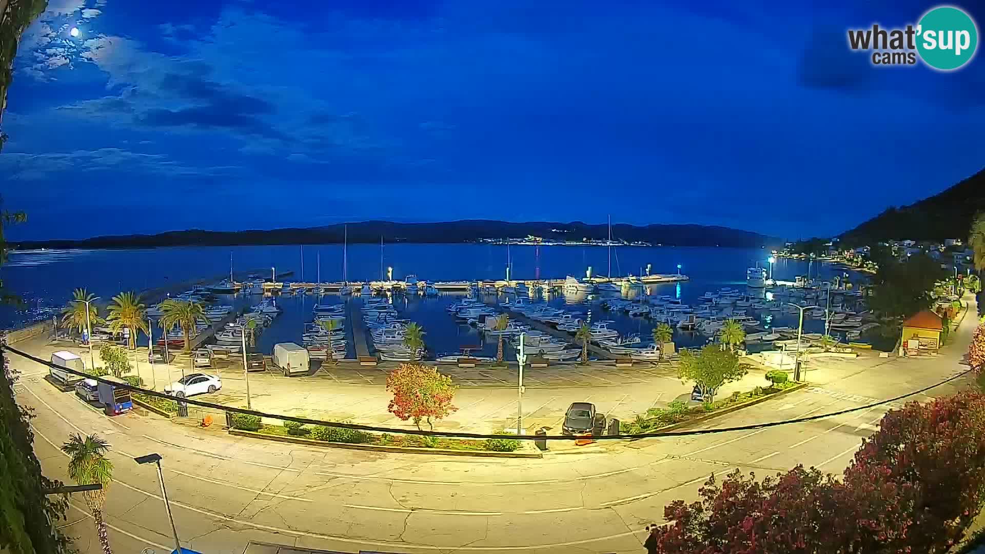 Web kamera Orebić Riva – Trajekt za Korčulu uživo