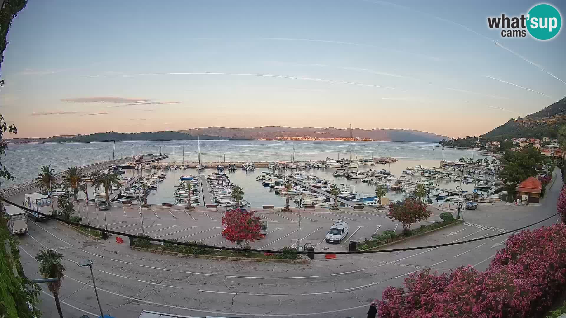 Web kamera Orebić Riva – Trajekt za Korčulu uživo