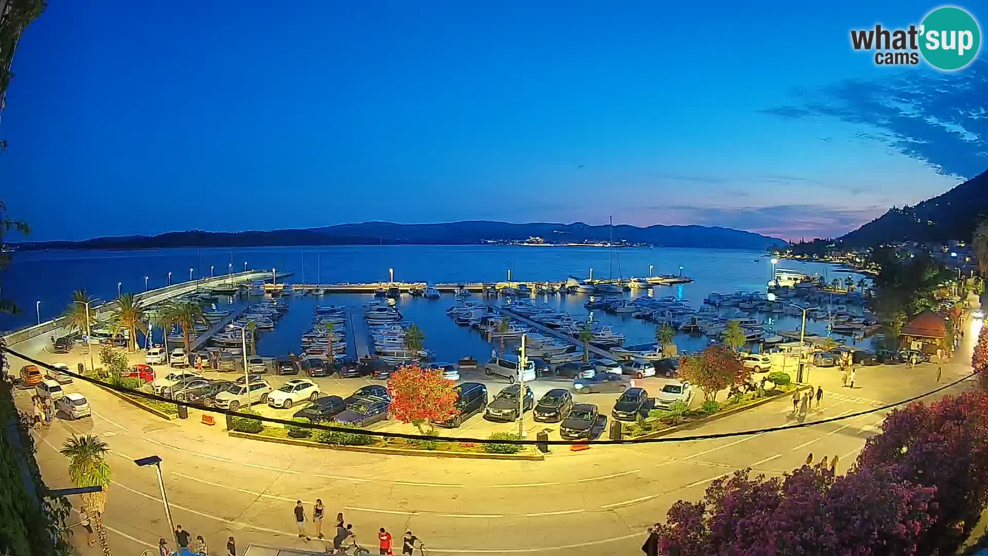 Web kamera Orebić Riva – Trajekt za Korčulu uživo