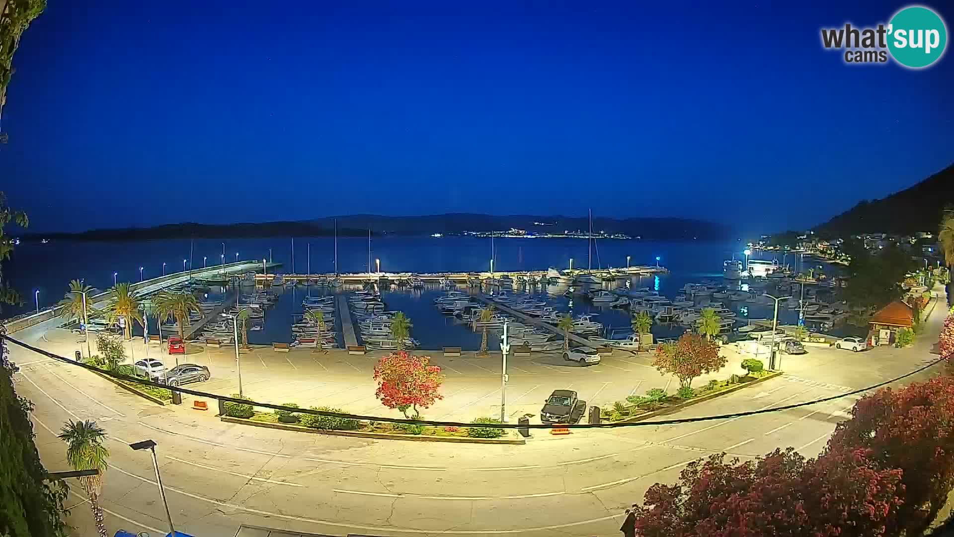Web kamera Orebić Riva – Trajekt za Korčulu uživo