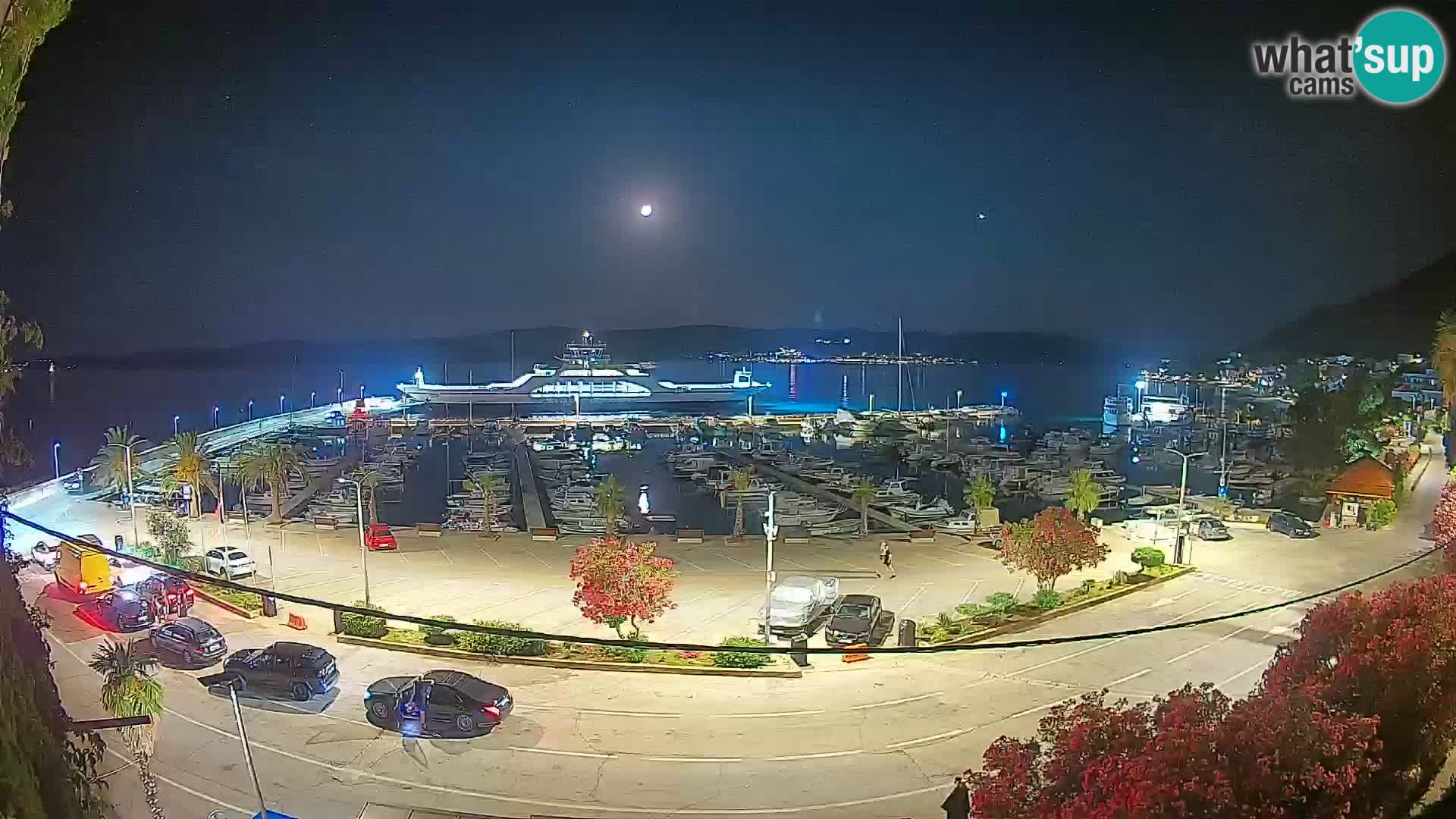 Webcam Orebić Riva – Ferry to Korčula Live