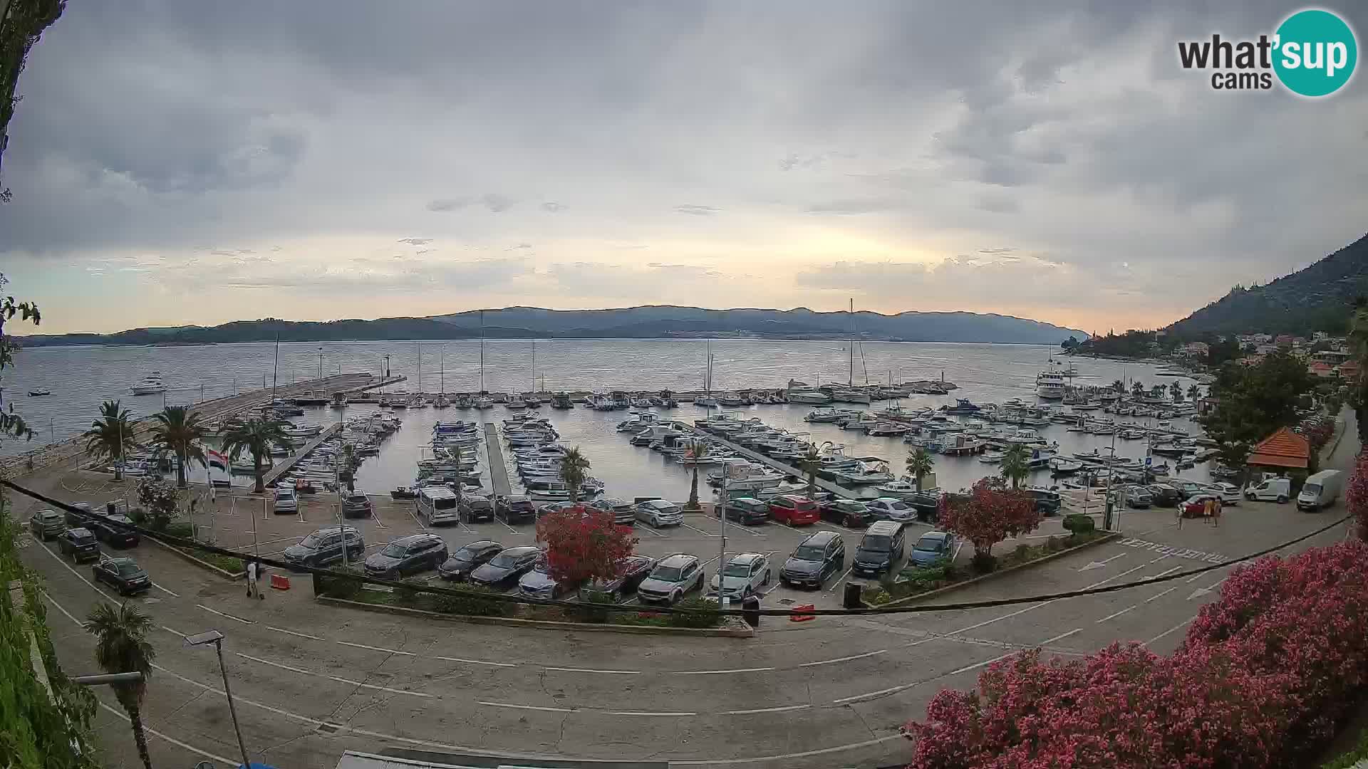 Webcam Orebić Riva – Ferry to Korčula Live