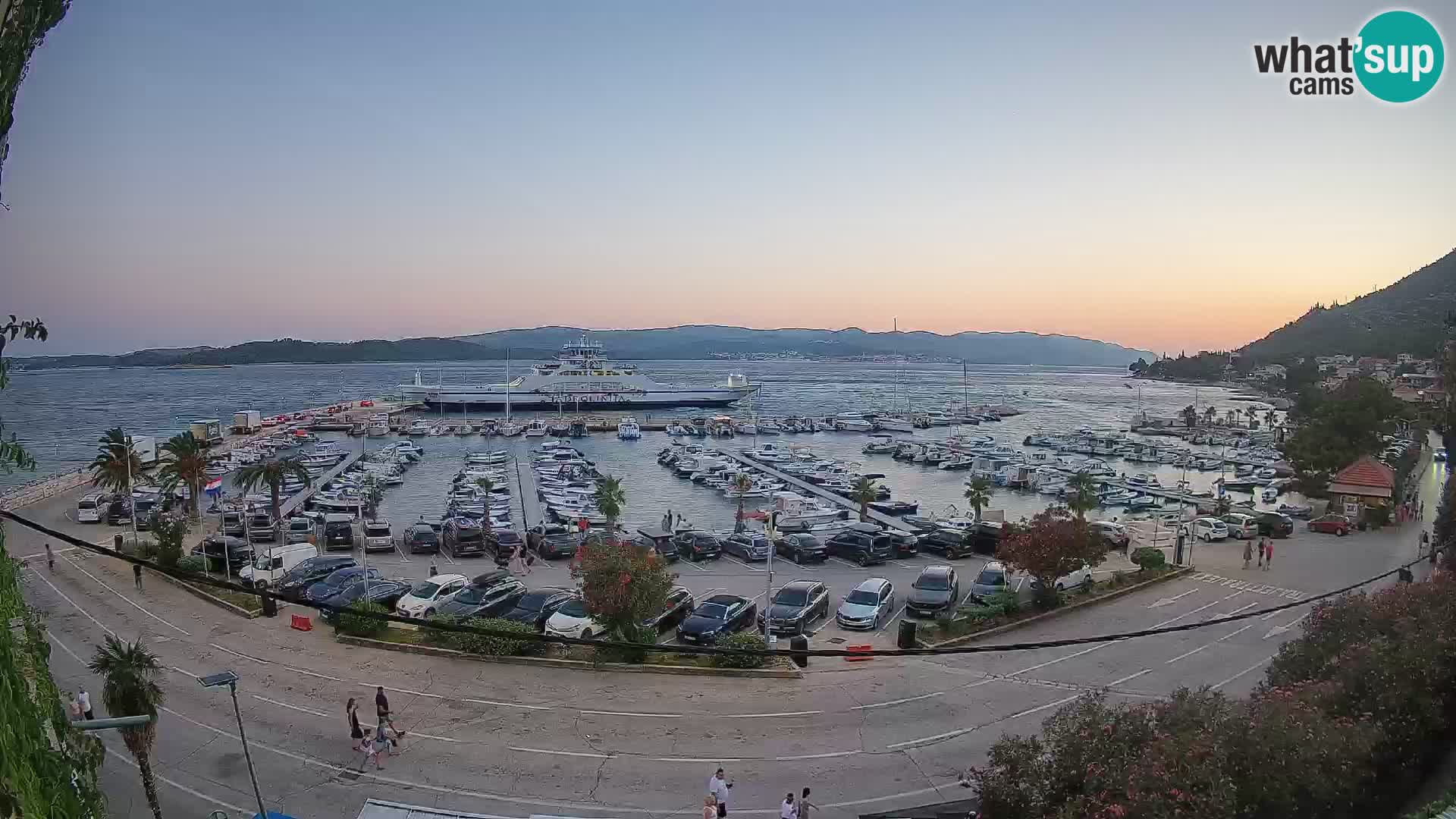 Web kamera Orebić Riva – Trajekt za Korčulu uživo