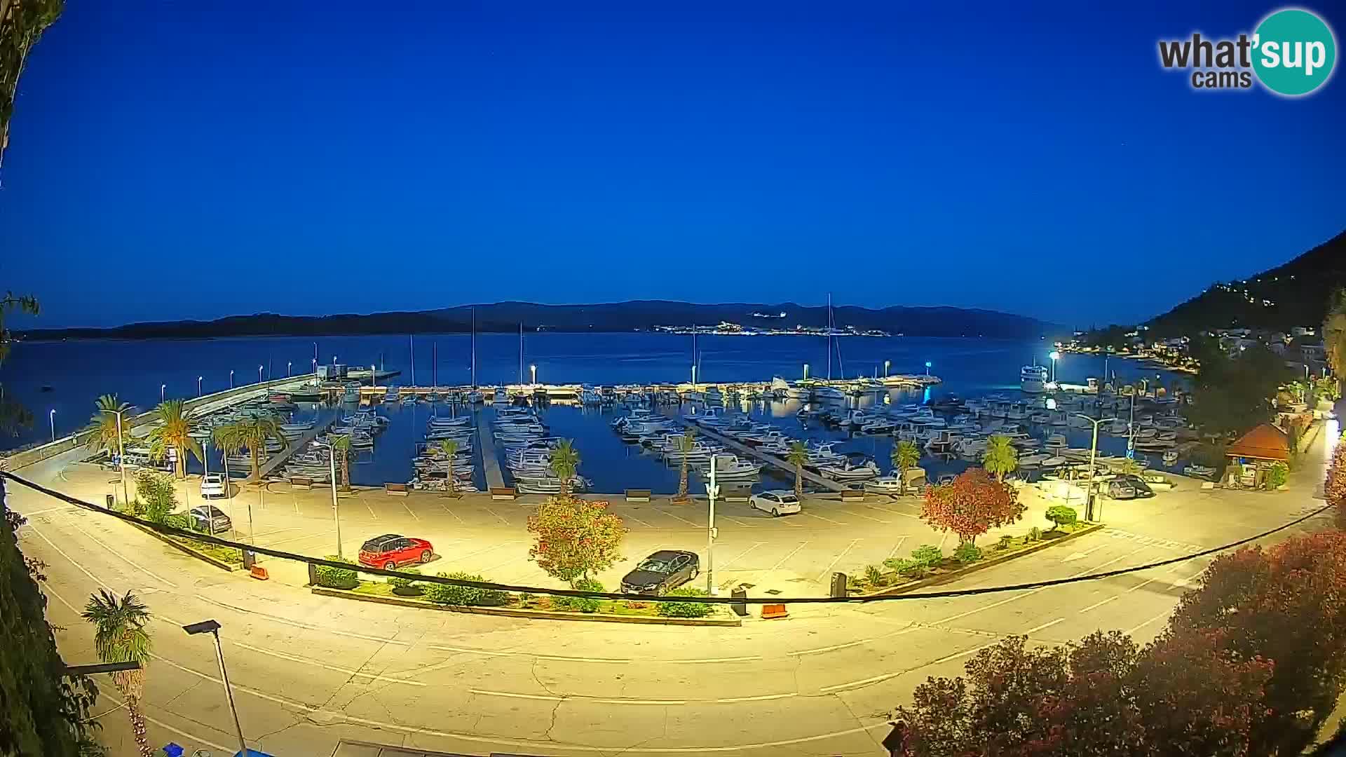 Web kamera Orebić Riva – Trajekt za Korčulu uživo