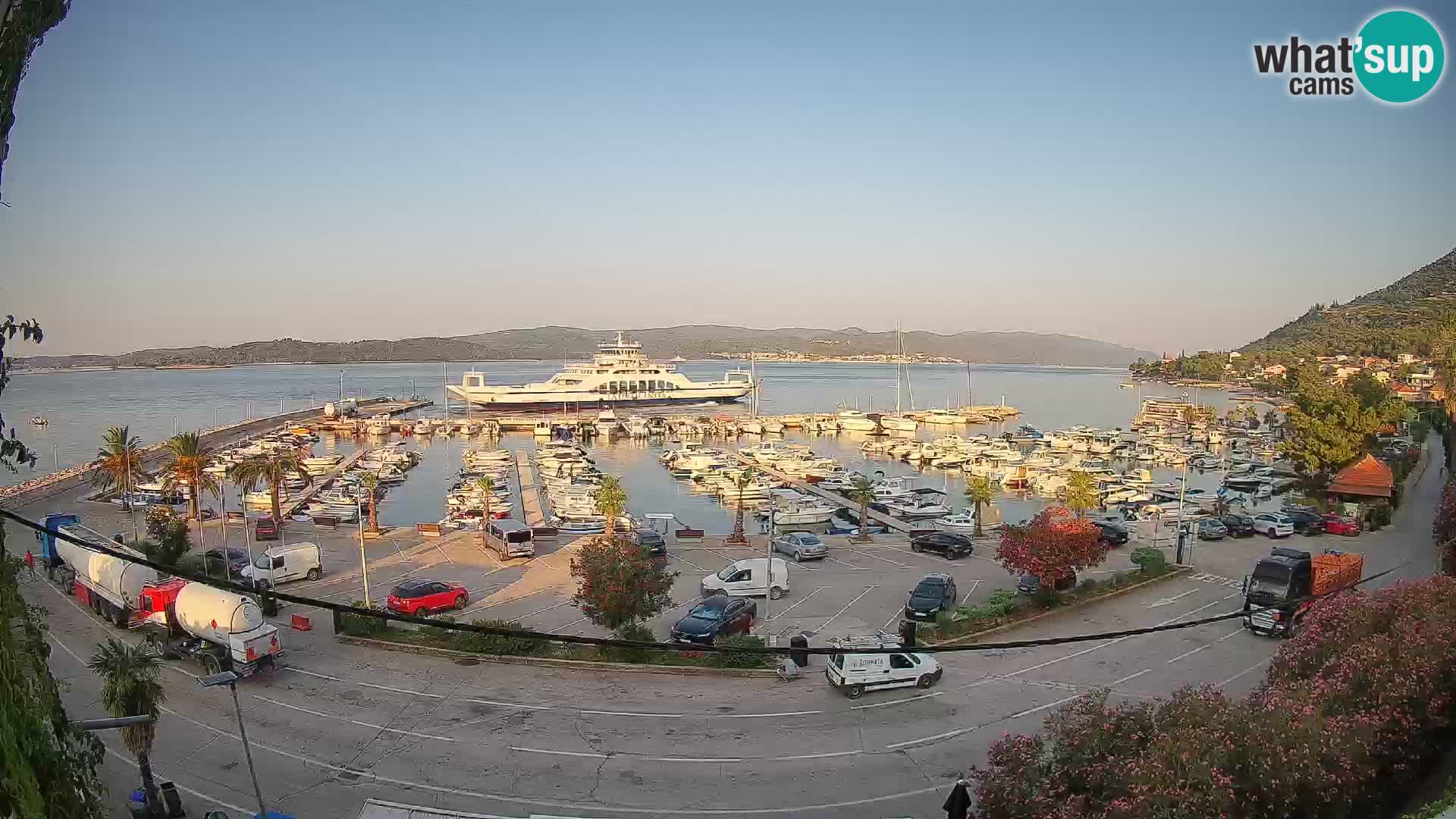 Spletna kamera Orebić Riva – Trajekt za Korčulo v živo