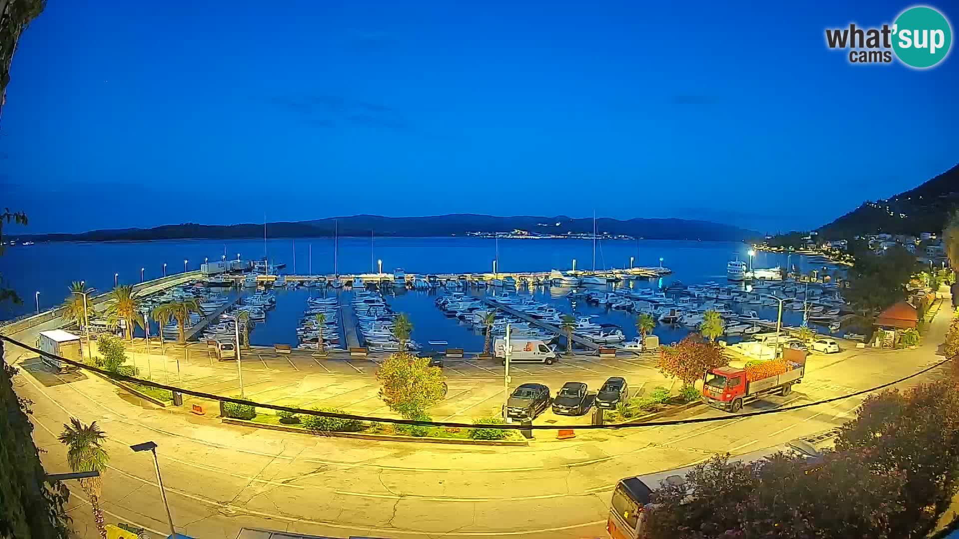 Spletna kamera Orebić Riva – Trajekt za Korčulo v živo