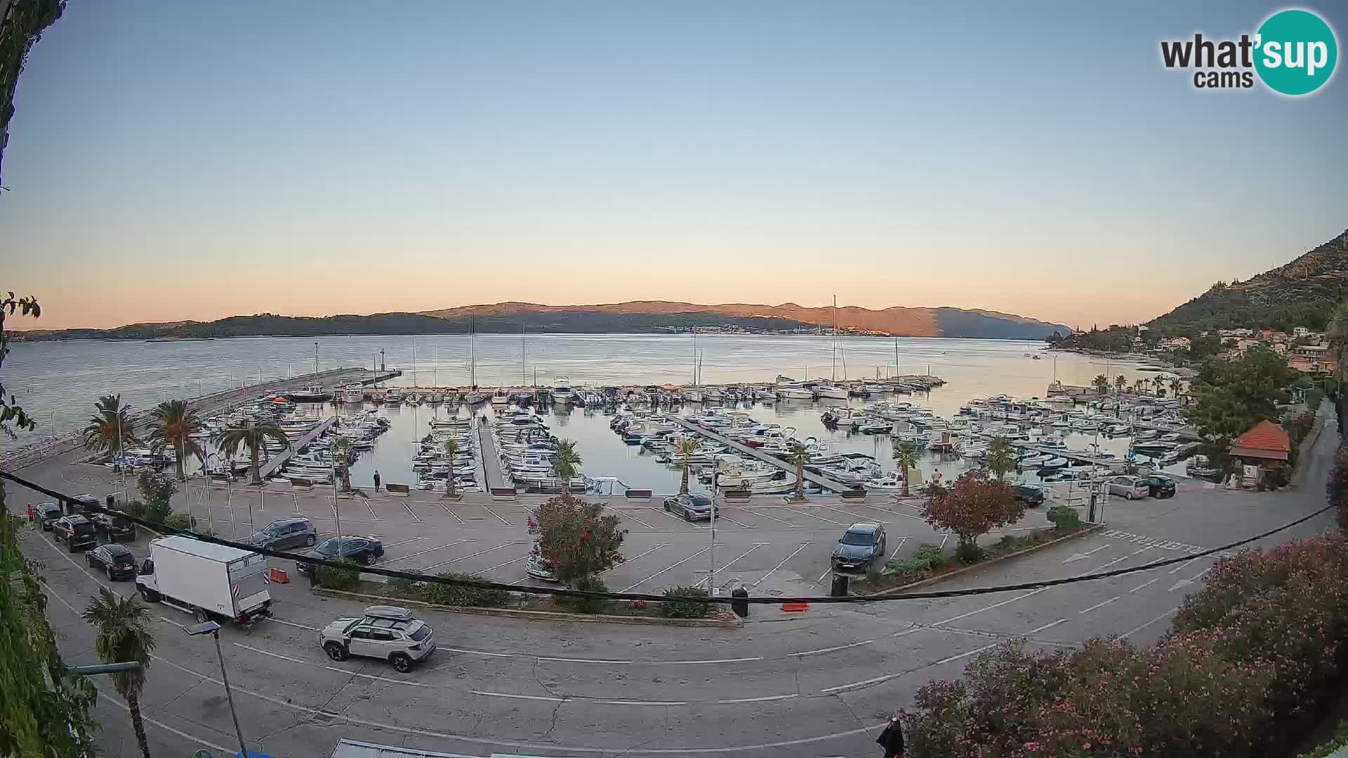 Web kamera Orebić Riva – Trajekt za Korčulu uživo