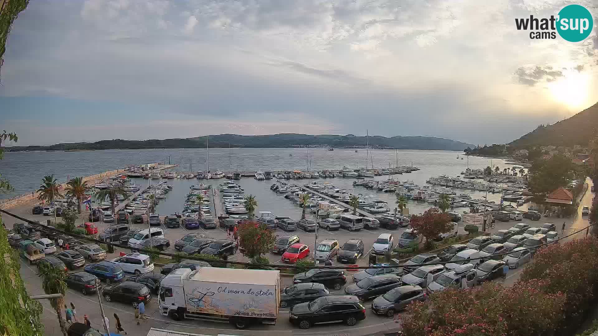 Webcam Orebić Riva – Ferry to Korčula Live