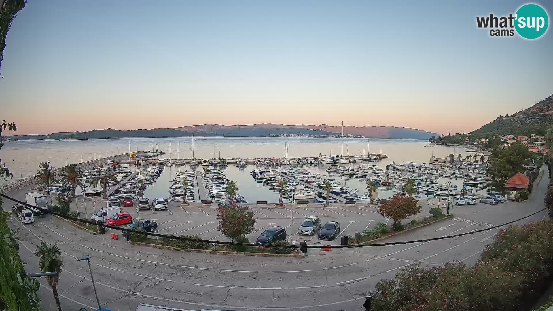 Web kamera Orebić Riva – Trajekt za Korčulu uživo